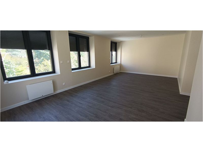 LOCATION - Appartement - BOEN SUR LIGNON (42130) - 880 €