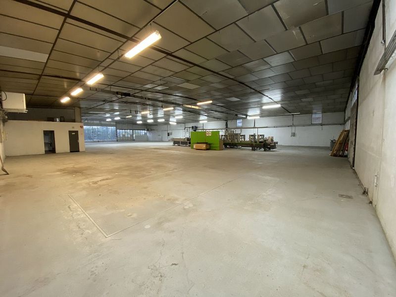 VENTE - Local - MONTBRISON (42600) - 550000 €
