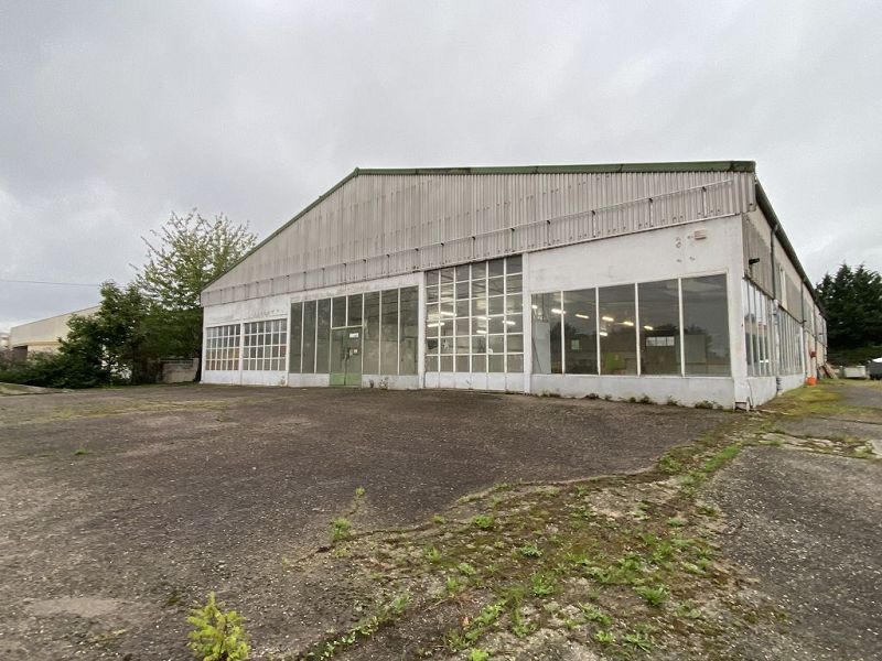 VENTE - Local - MONTBRISON (42600) - 550000 €