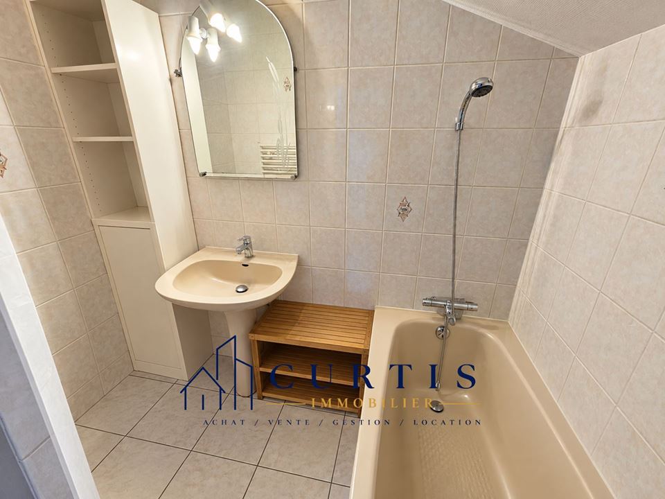 LOCATION - Appartement - ST CHAMOND (42400) - 650 €