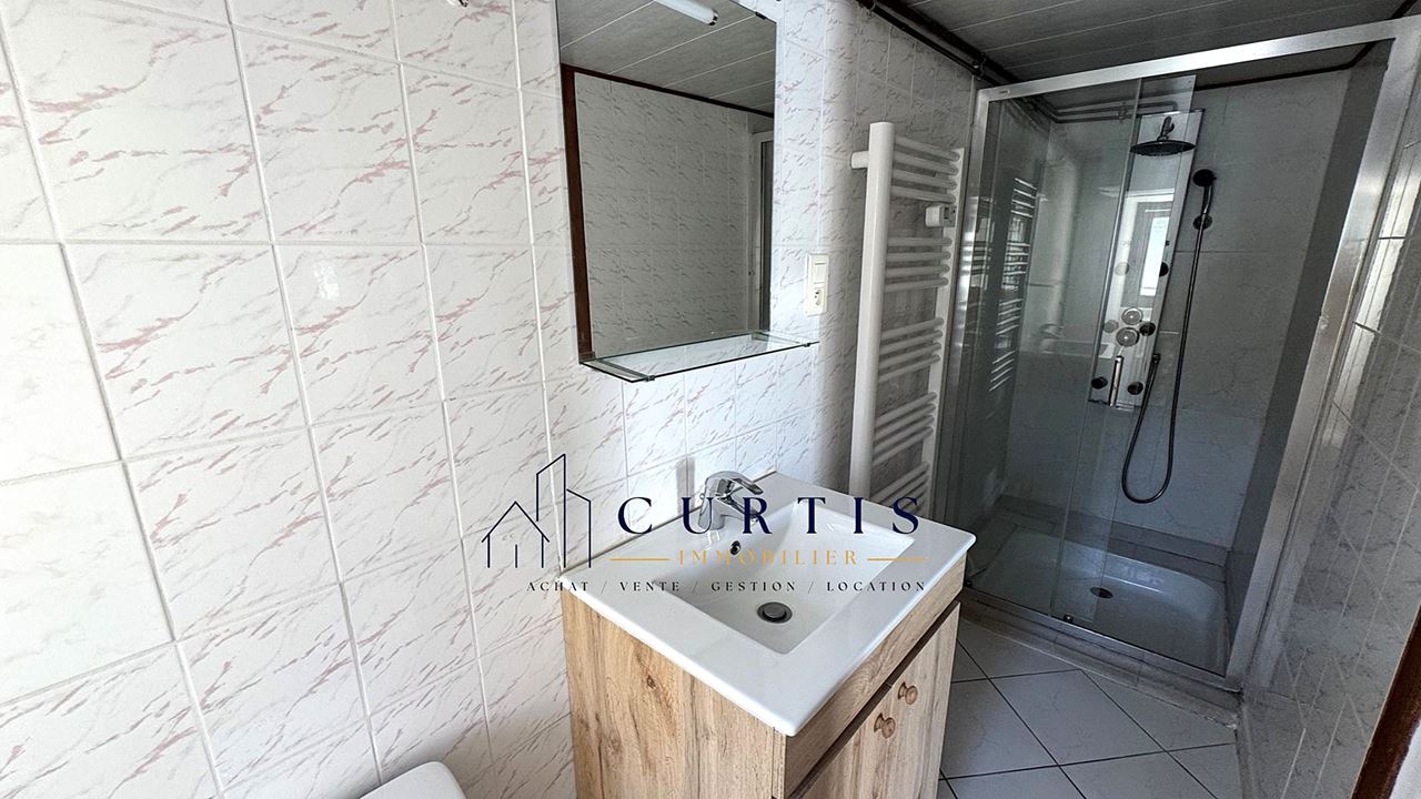 LOCATION - Maison/villa - AUREC SUR LOIRE (43110) - 450 €