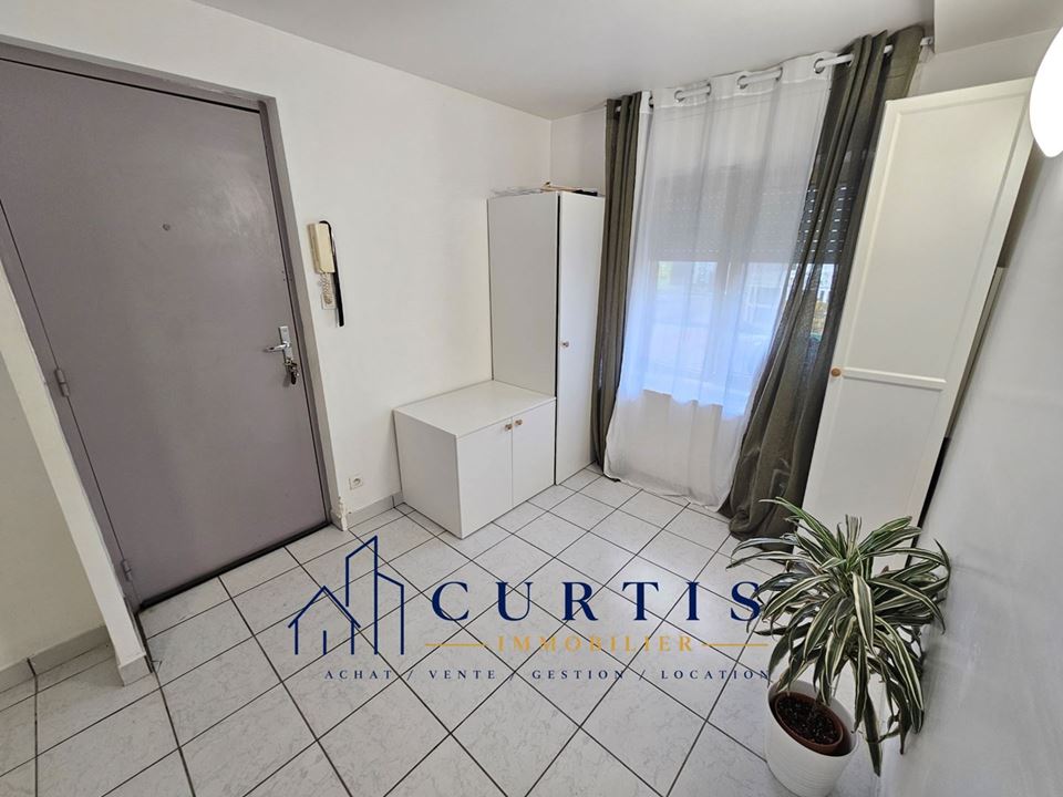 LOCATION - Appartement - LE CHAMBON FEUGEROLLES (42500) - 410 €