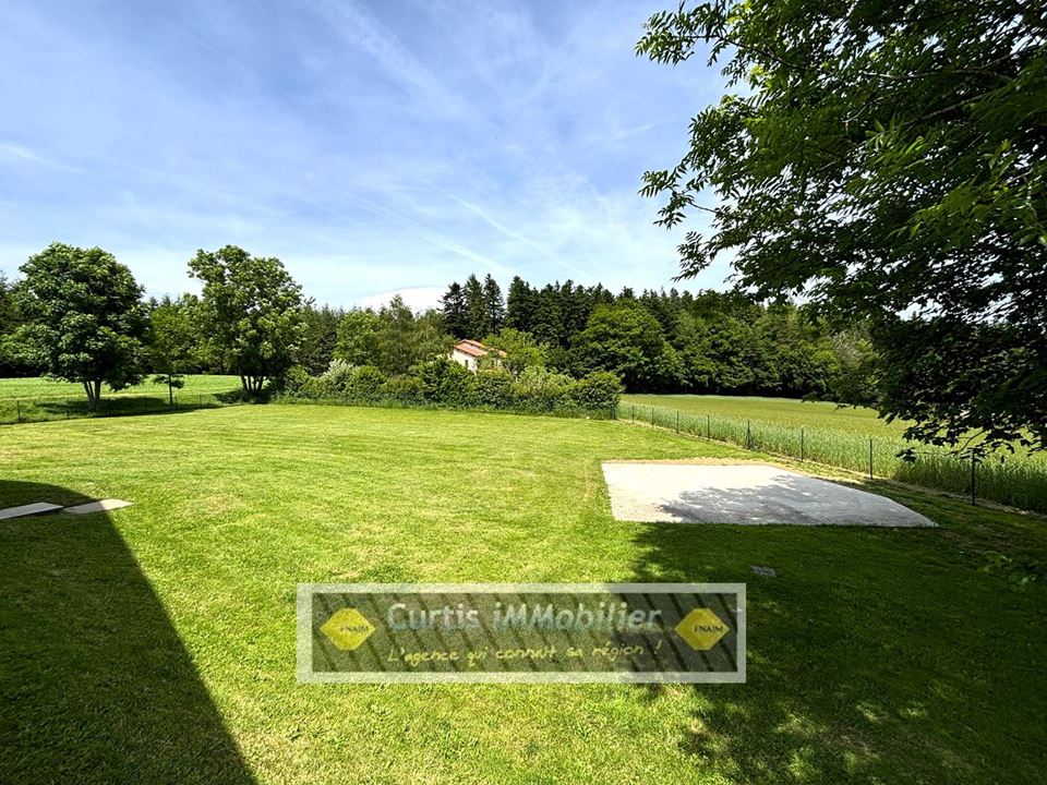 LOCATION - Maison/villa - ST VICTOR MALESCOURS (43140) - 930 €