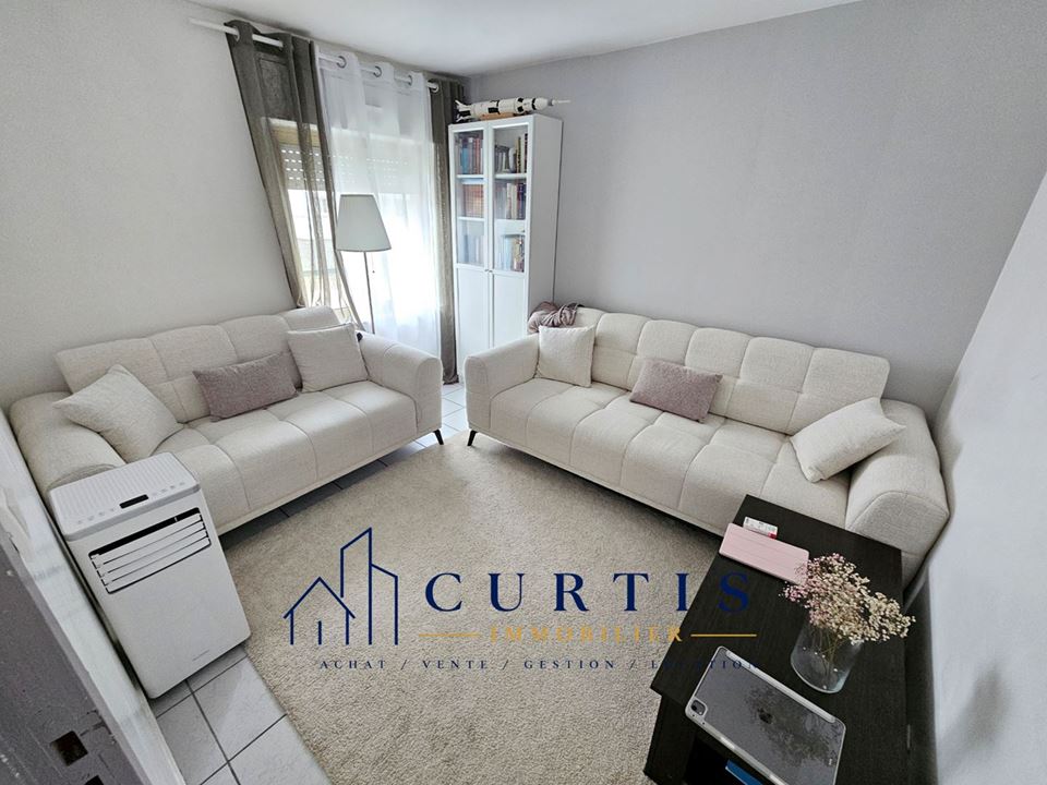 LOCATION - Appartement - LE CHAMBON FEUGEROLLES (42500) - 410 €