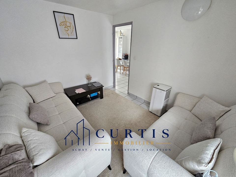 LOCATION - Appartement - LE CHAMBON FEUGEROLLES (42500) - 410 €