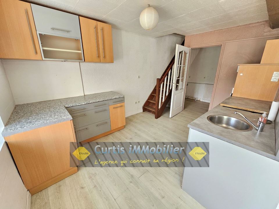 LOCATION - Maison/villa - SAINT JUST MALMONT (43240) - 830 €