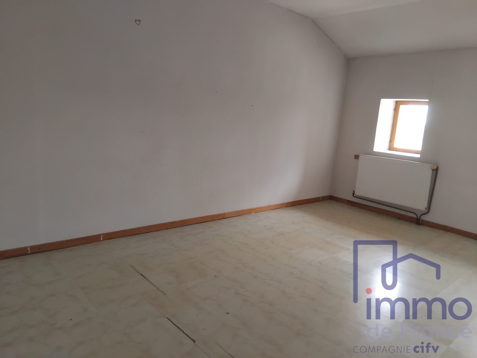 VENTE - Maison - Sury-le-Comtal (42450) - 134000.00 €