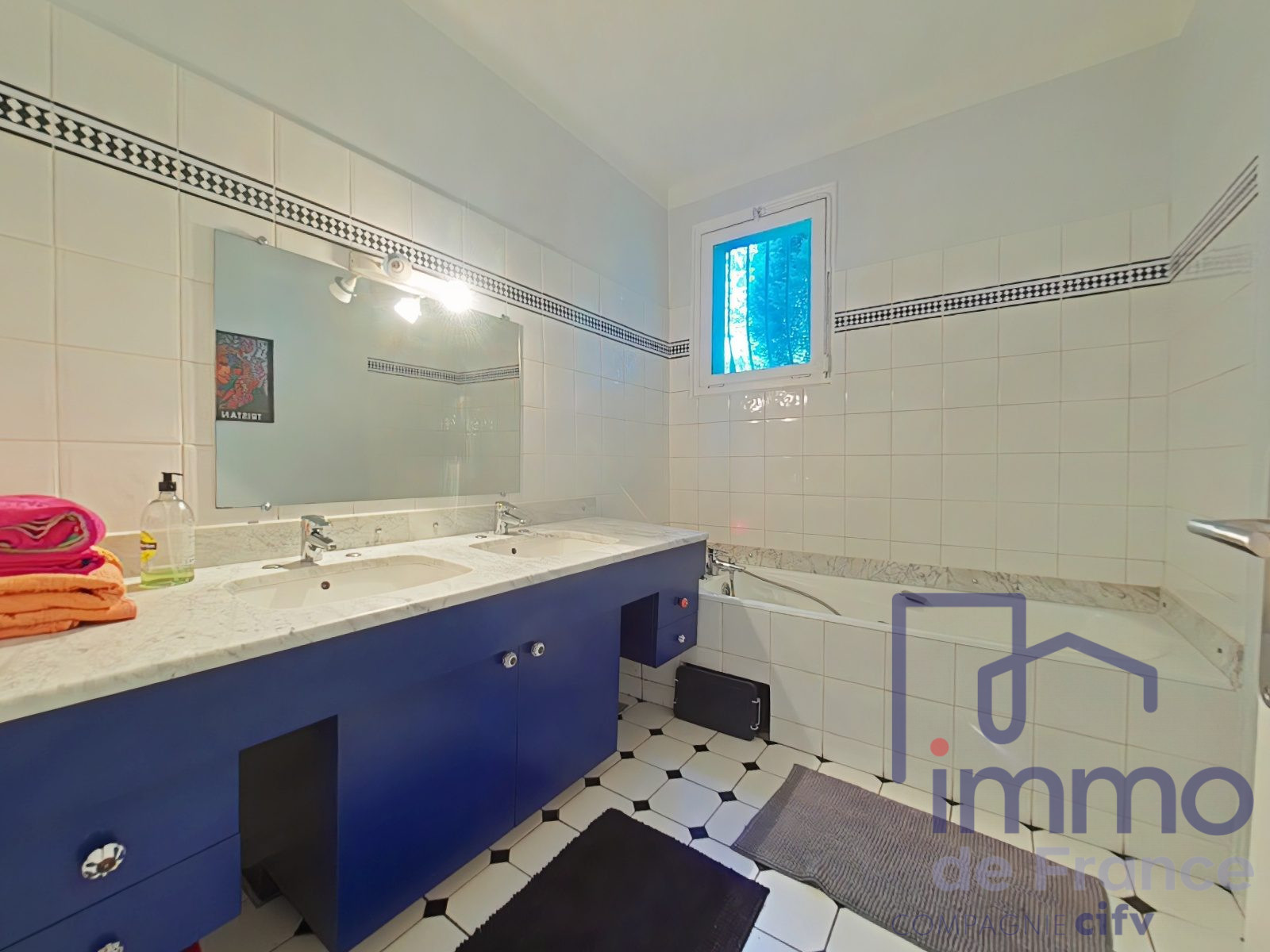 VENTE - Maison - Saint-Priest-en-Jarez (42270) - 375000.00 €