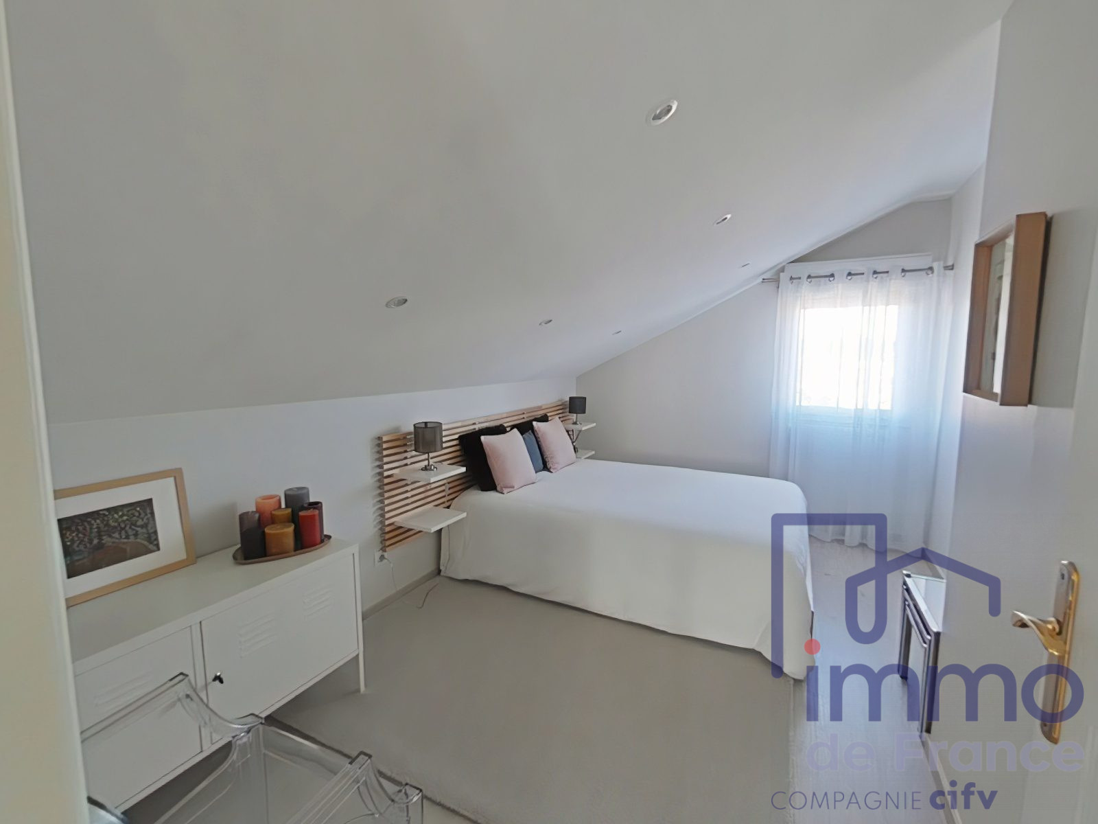 VENTE - Appartement - Le Puy-en-Velay (43000) - 262500.00 €
