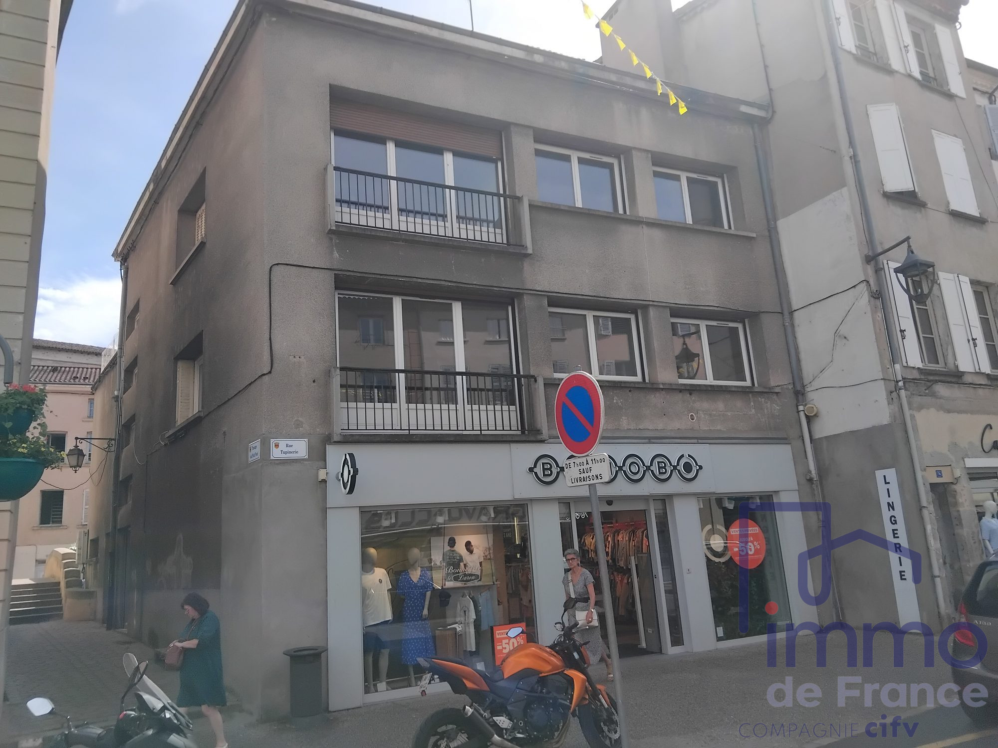 VENTE - Immeuble - Montbrison (42600) - 490000.00 €
