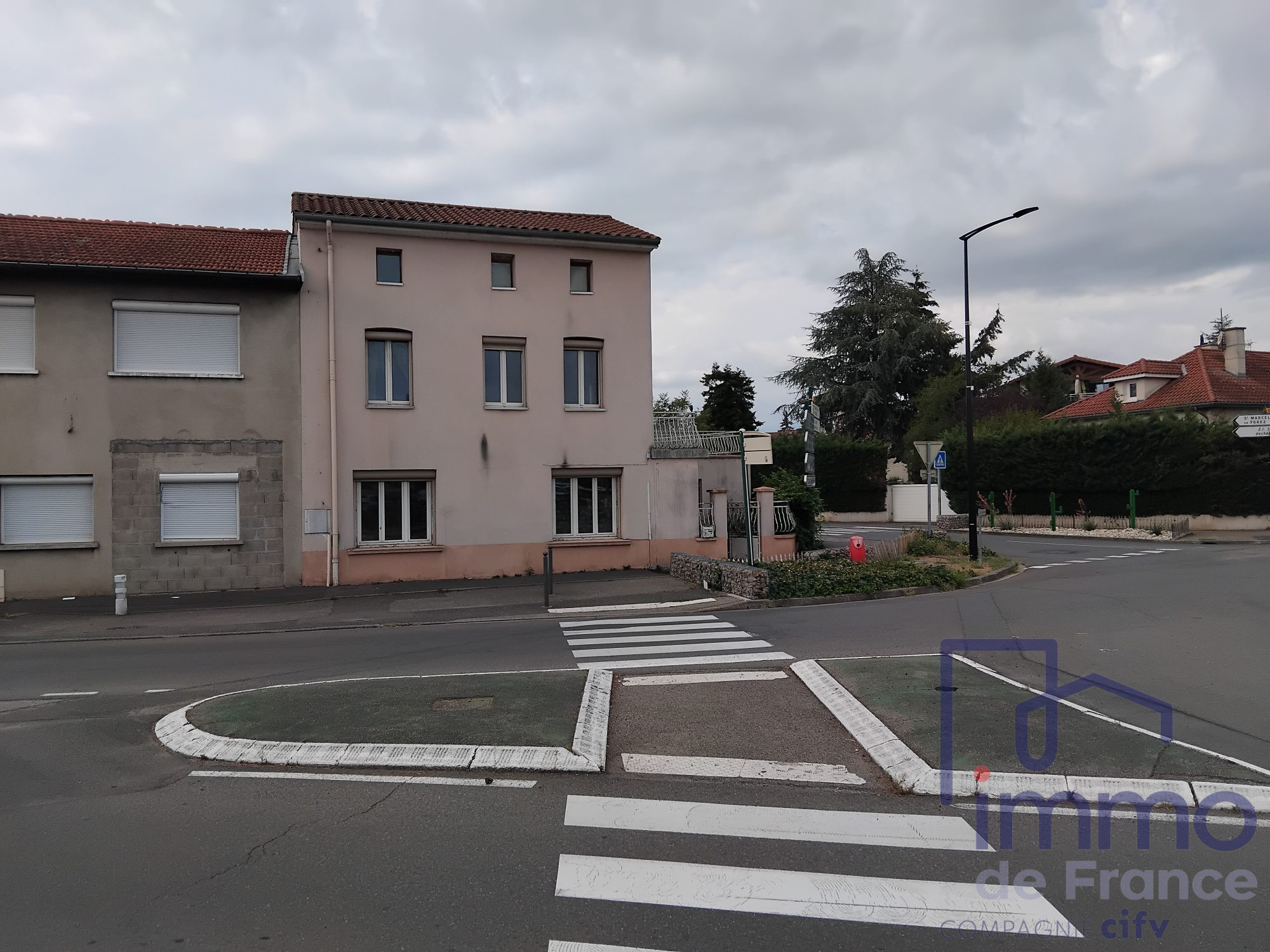 VENTE - Maison - Sury-le-Comtal (42450) - 134000.00 €