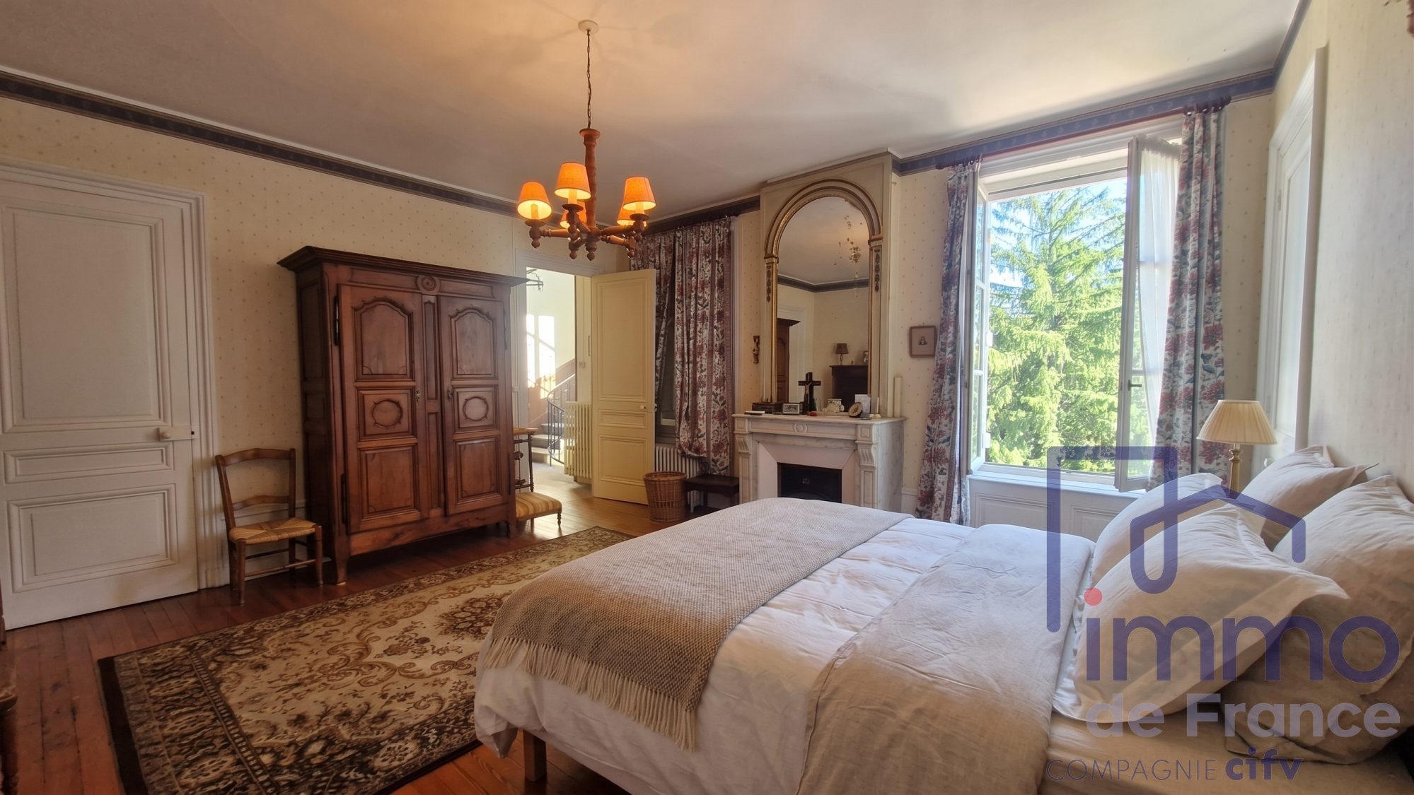 VENTE - Maison - L'Étrat (42580) - 505000.00 €