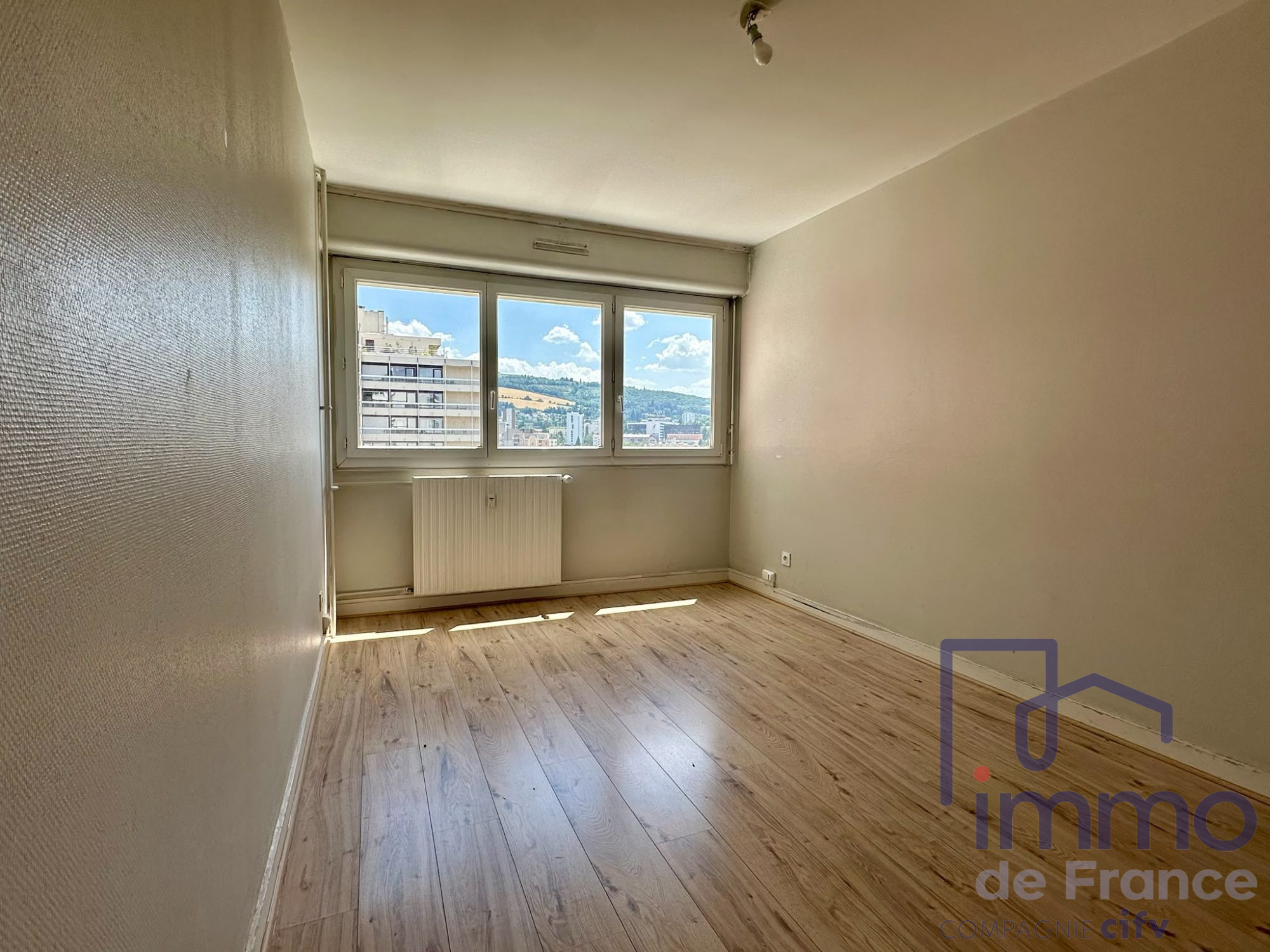 VENTE - Appartement - Saint-Étienne (42100) - 79000.00 €
