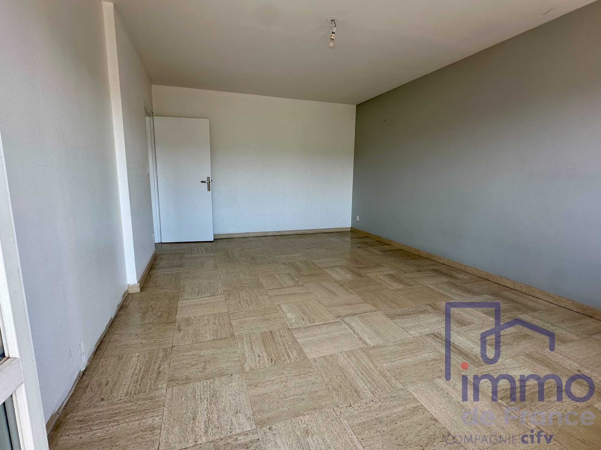 VENTE - Appartement - Saint-Étienne (42100) - 79000.00 €
