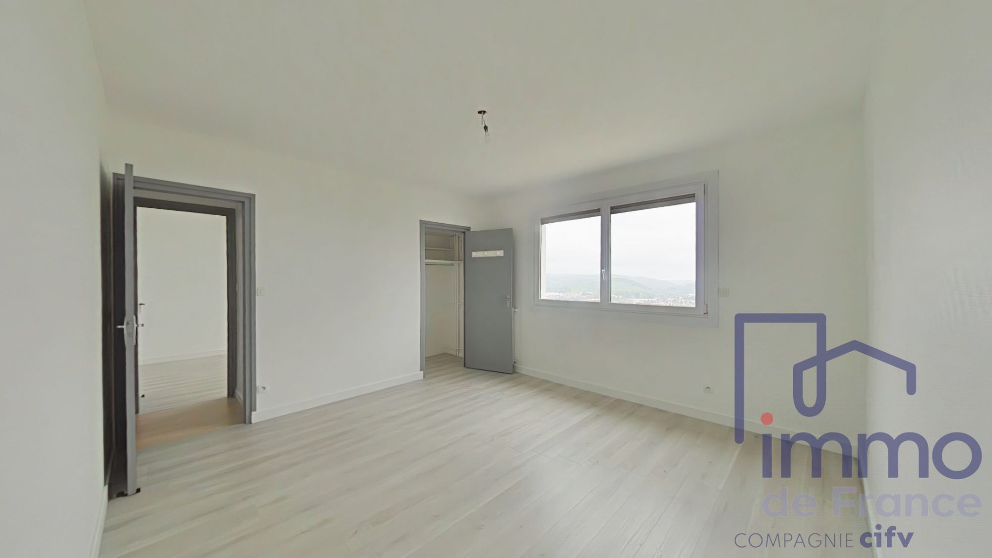VENTE - Appartement - Villars (42390) - 115000.00 €