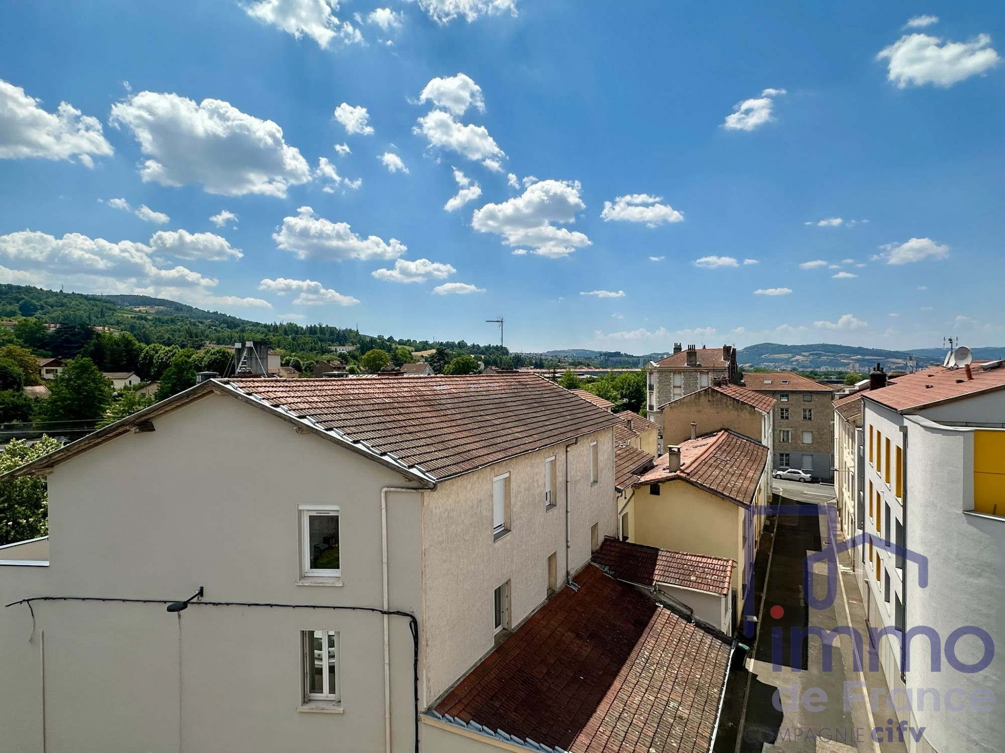 VENTE - Appartement - Le Chambon-Feugerolles (42500) - 45000.00 €