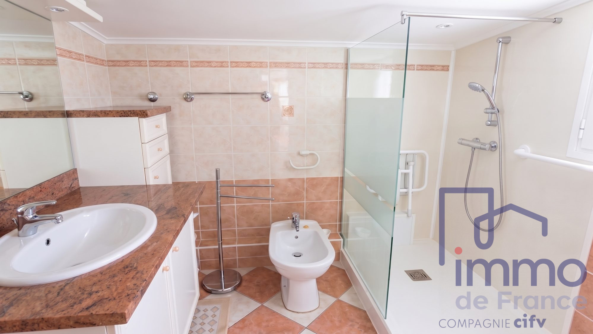 VENTE - Appartement - Saint-Étienne (42000) - 108000.00 €