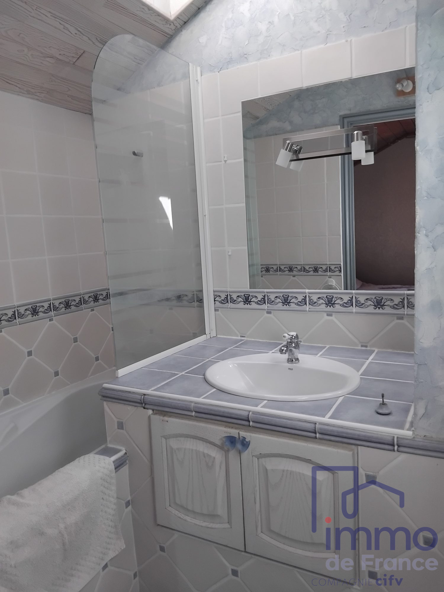 VENTE - Maison - Le Puy-en-Velay (43000) - 270000.00 €