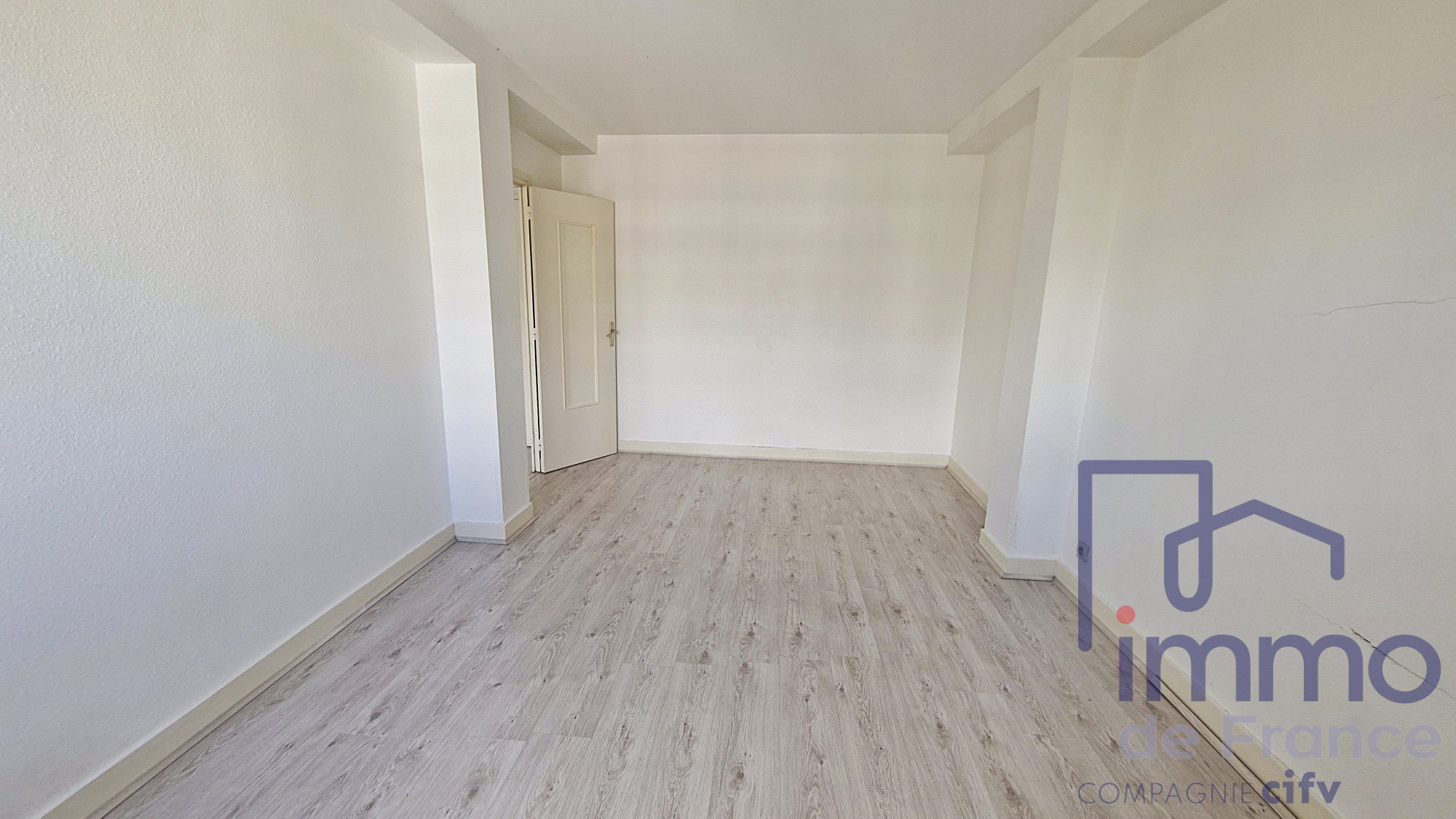 VENTE - Appartement - Saint-Étienne (42100) - 63000.00 €