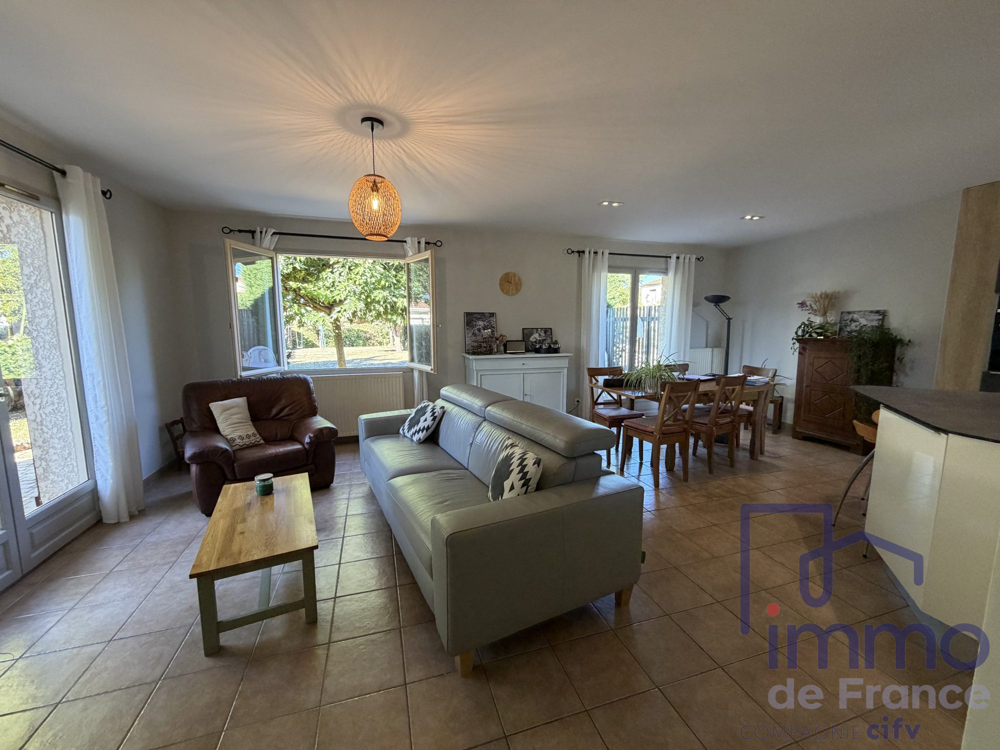VENTE - Maison - Veauche (42340) - 319000.00 €