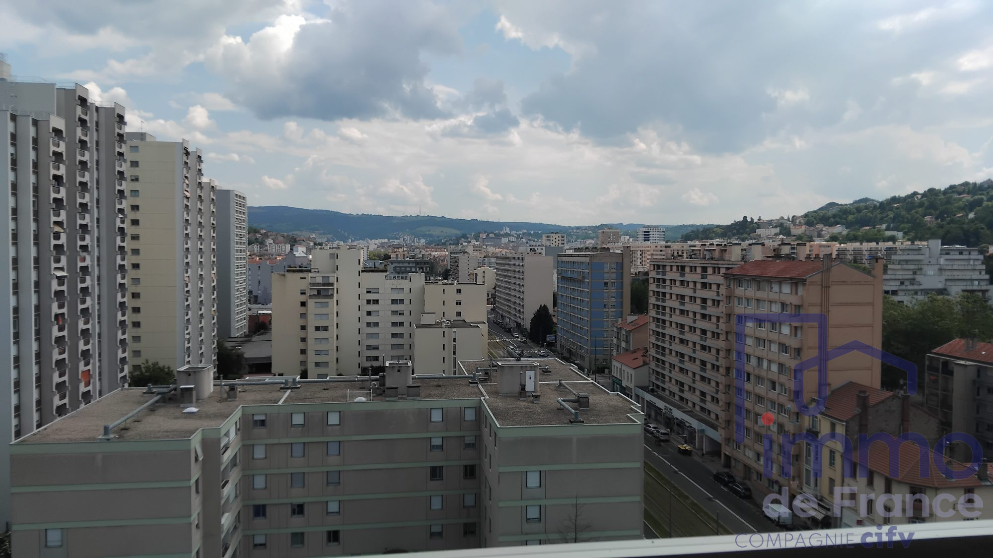 VENTE - Appartement - Saint-Étienne (42000) - 77000.00 €