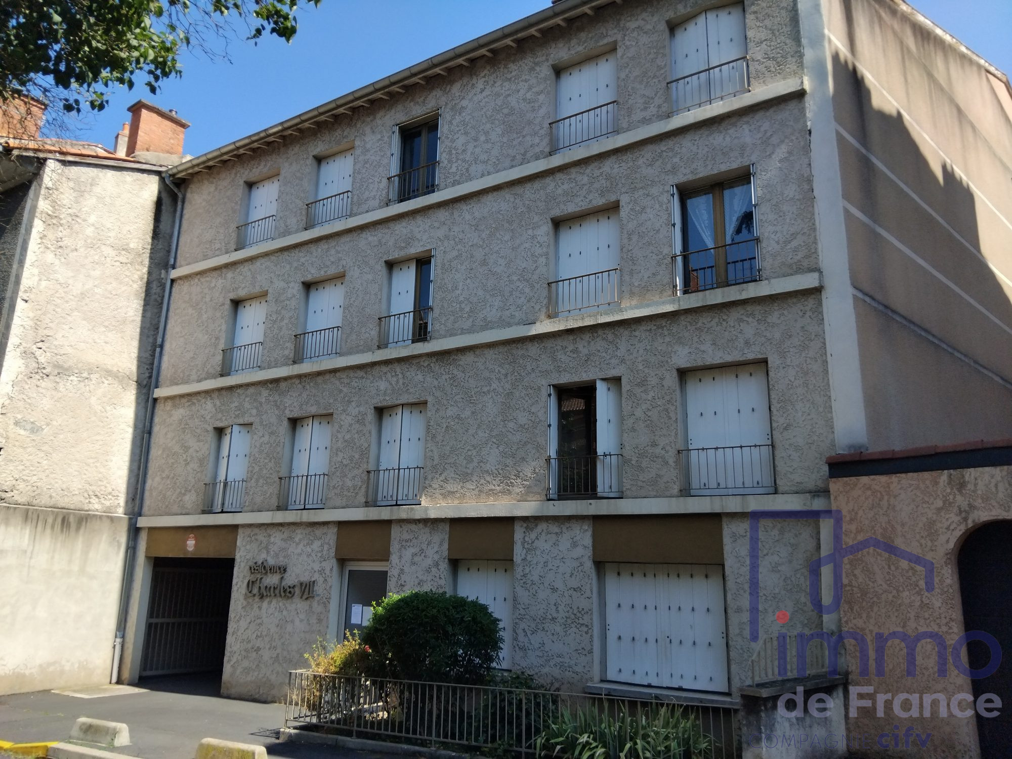 VENTE - Local - Le Puy-en-Velay (43000) - 66000.00 €