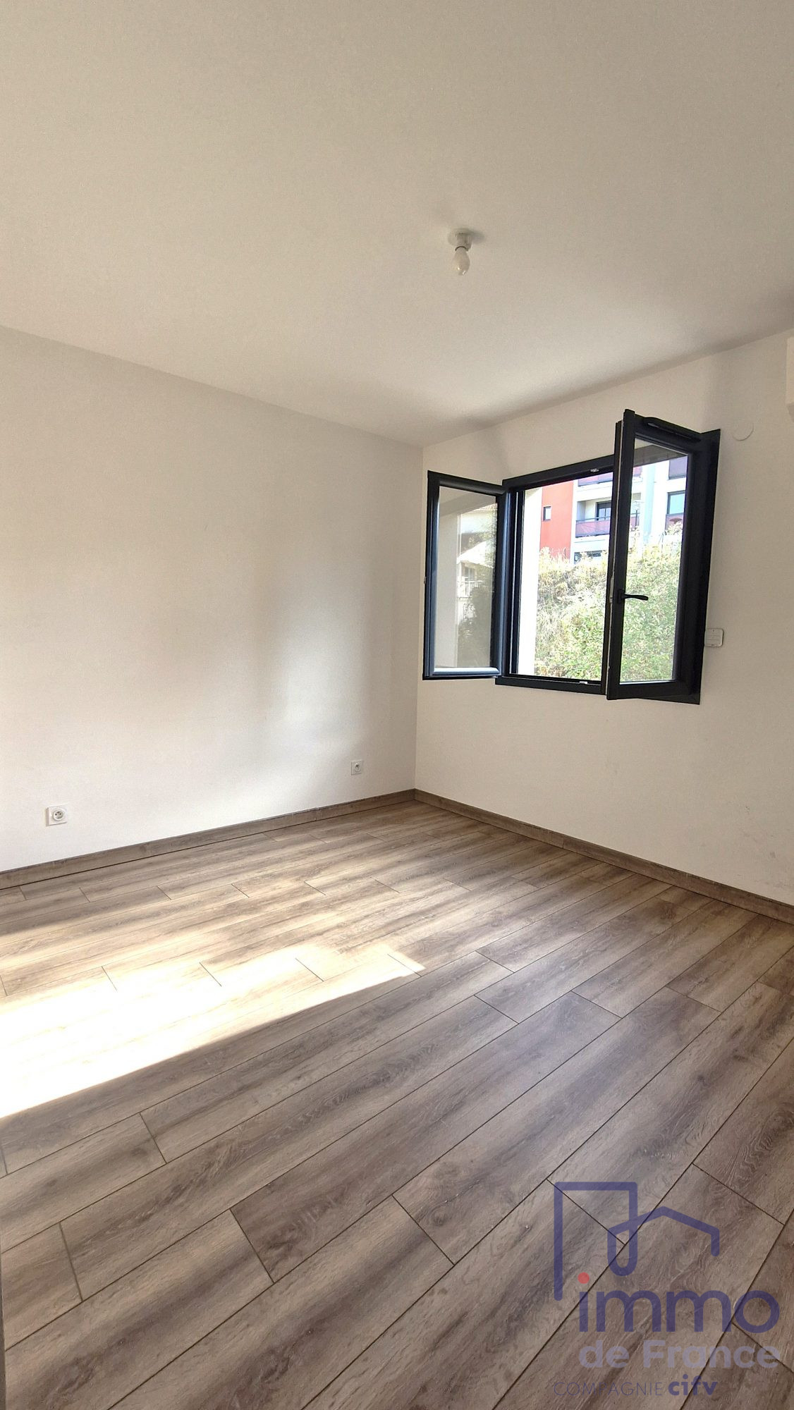 VENTE - Maison - Saint-Étienne (42000) - 269000.00 €