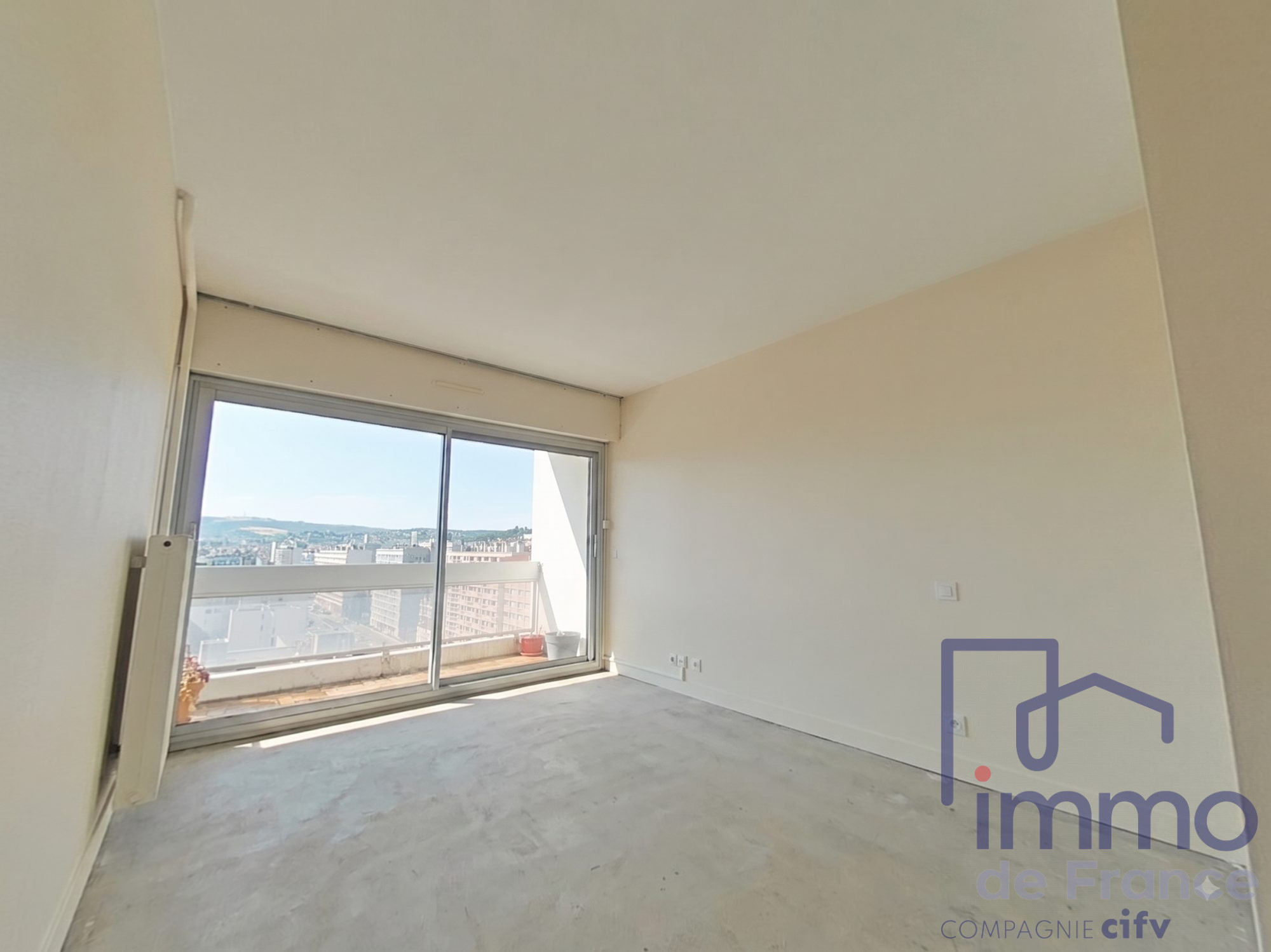 VENTE - Appartement - Saint-Étienne (42000) - 77000.00 €
