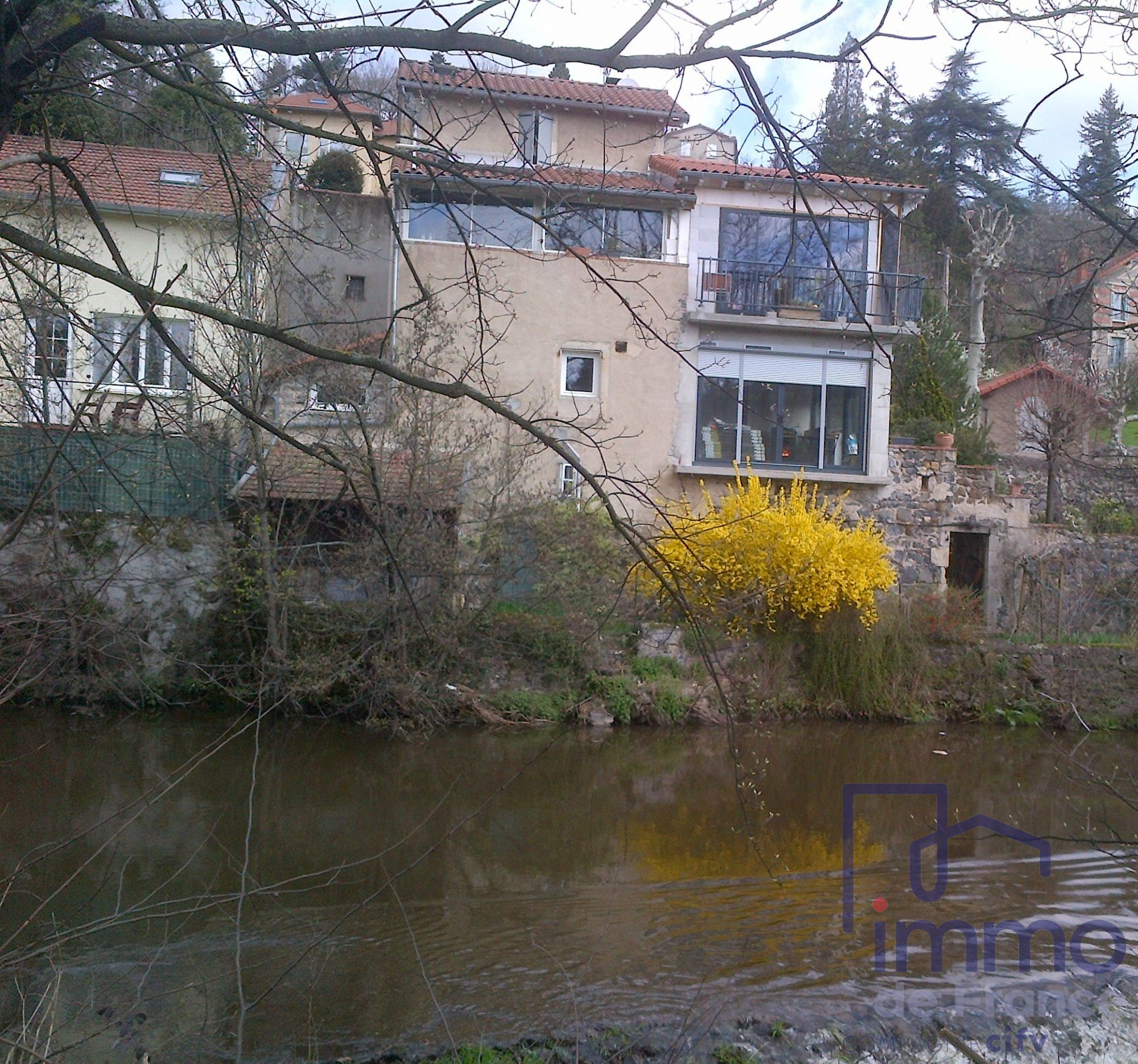 VENTE - Maison - Le Puy-en-Velay (43000) - 270000.00 €