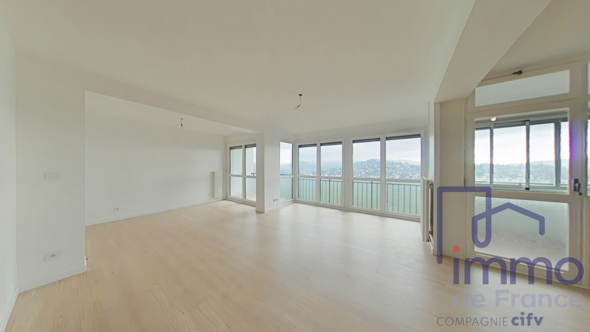 VENTE - Appartement - Villars (42390) - 115000.00 €