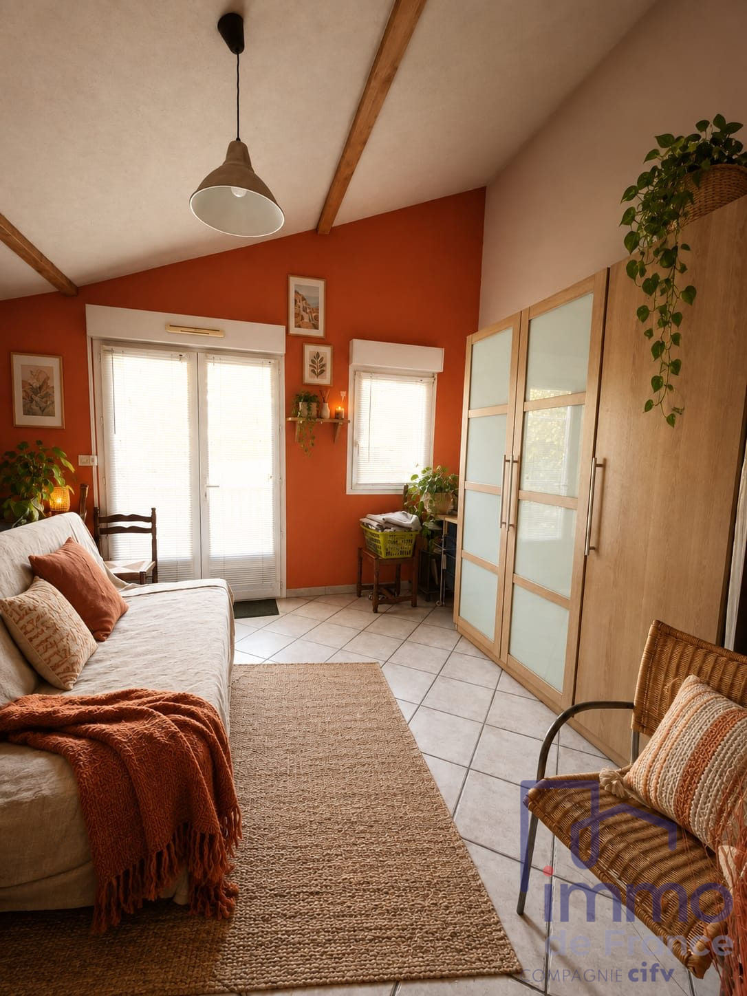 VENTE - Maison - Saint-Cyprien (42160) - 415000.00 €