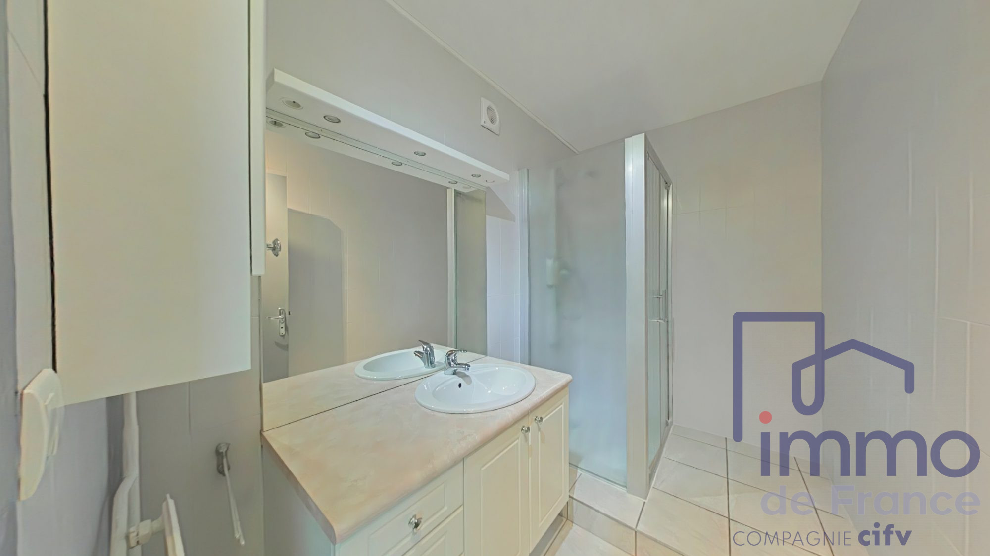 VENTE - Appartement - Villars (42390) - 115000.00 €