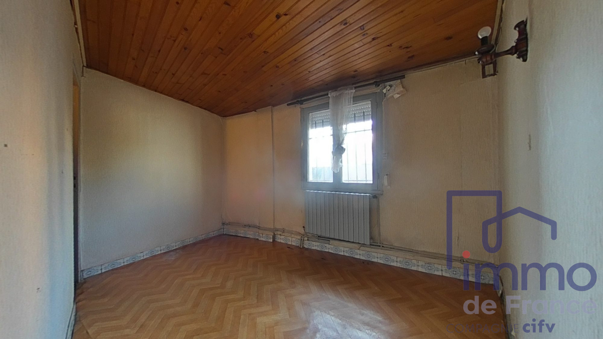 VENTE - Maison - Saint-Étienne (42000) - 55000.00 €