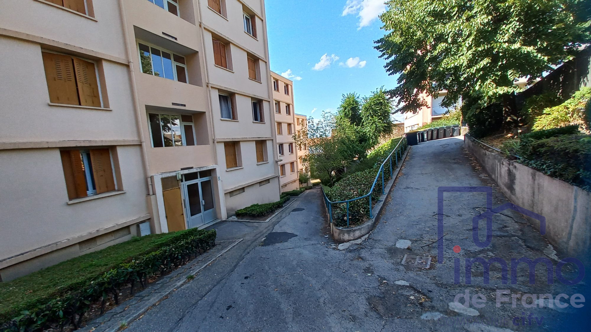 VENTE - Appartement - Saint-Étienne (42000) - 53000.00 €