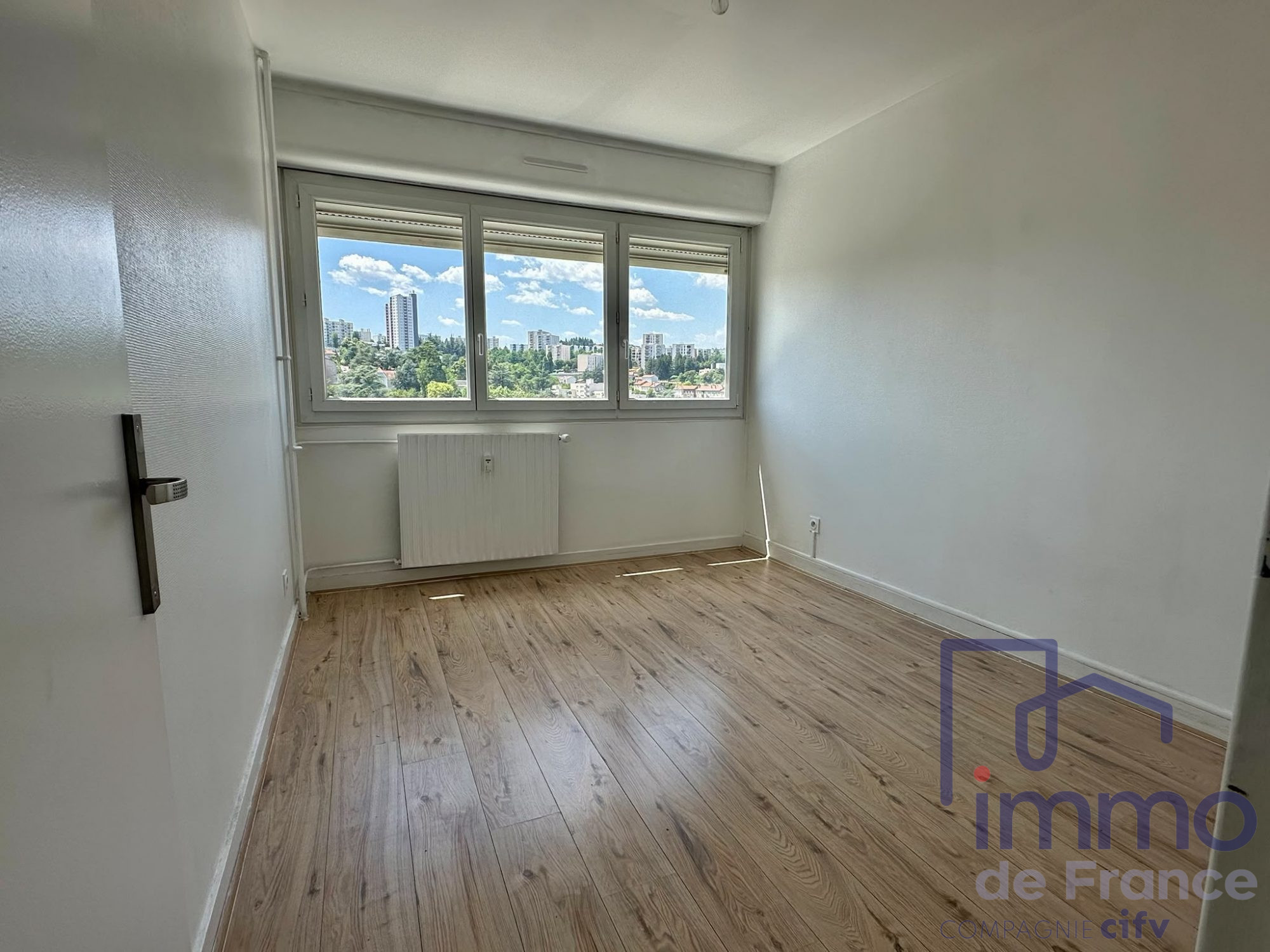 VENTE - Appartement - Saint-Étienne (42100) - 79000.00 €