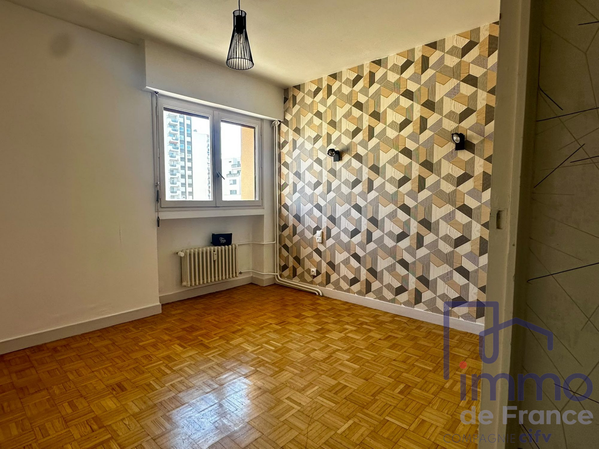 VENTE - Appartement - Saint-Étienne (42000) - 55000.00 €