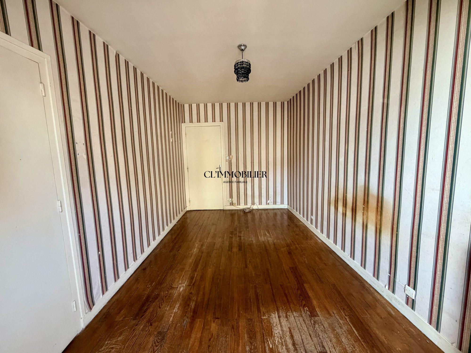 VENTE - Immeuble - Saint-Étienne (42000) - 210000 €