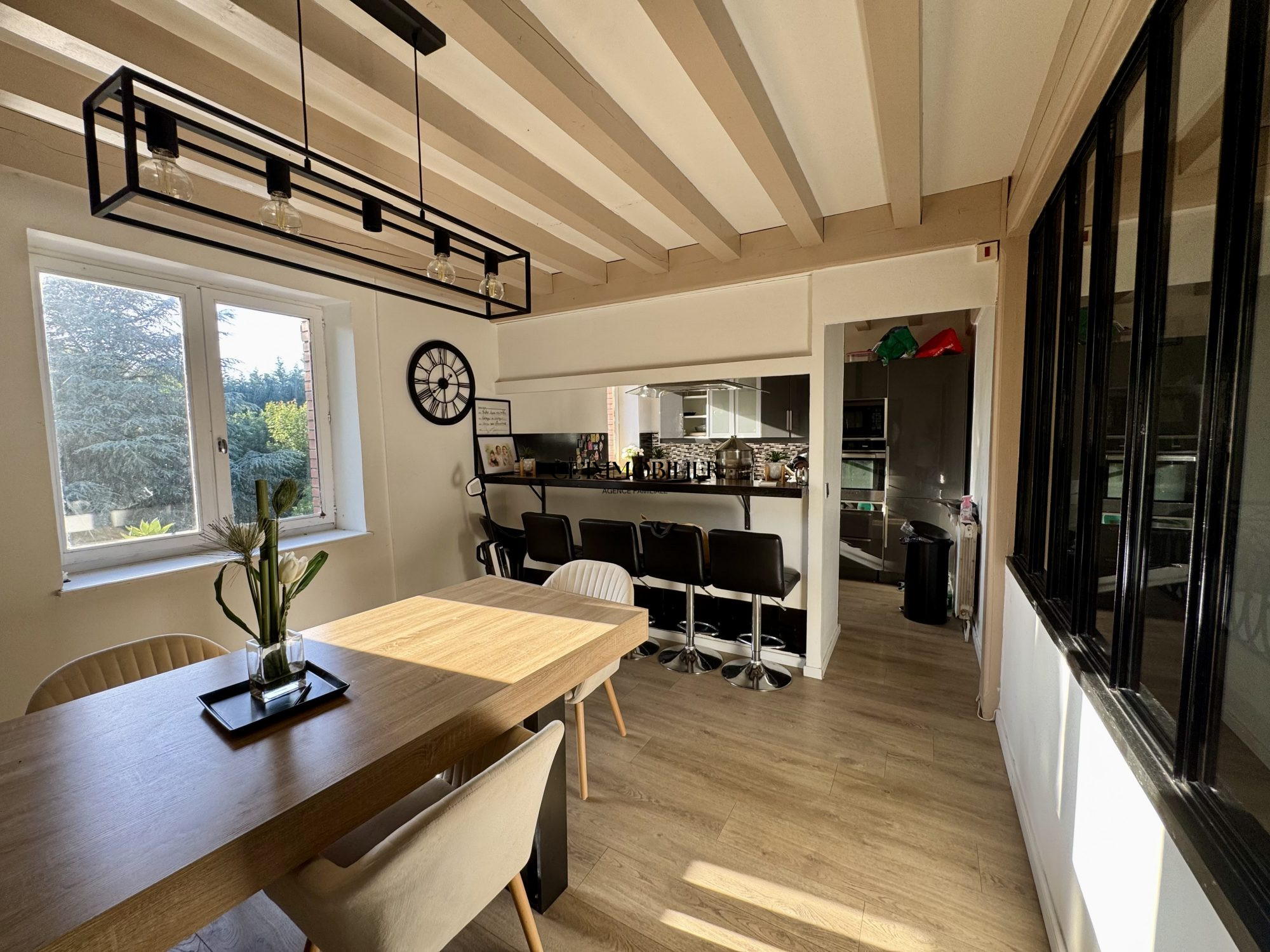 VENTE DE PRESTIGE - Maison - Saint-Bonnet-les-Oules (42330) - 695000 €