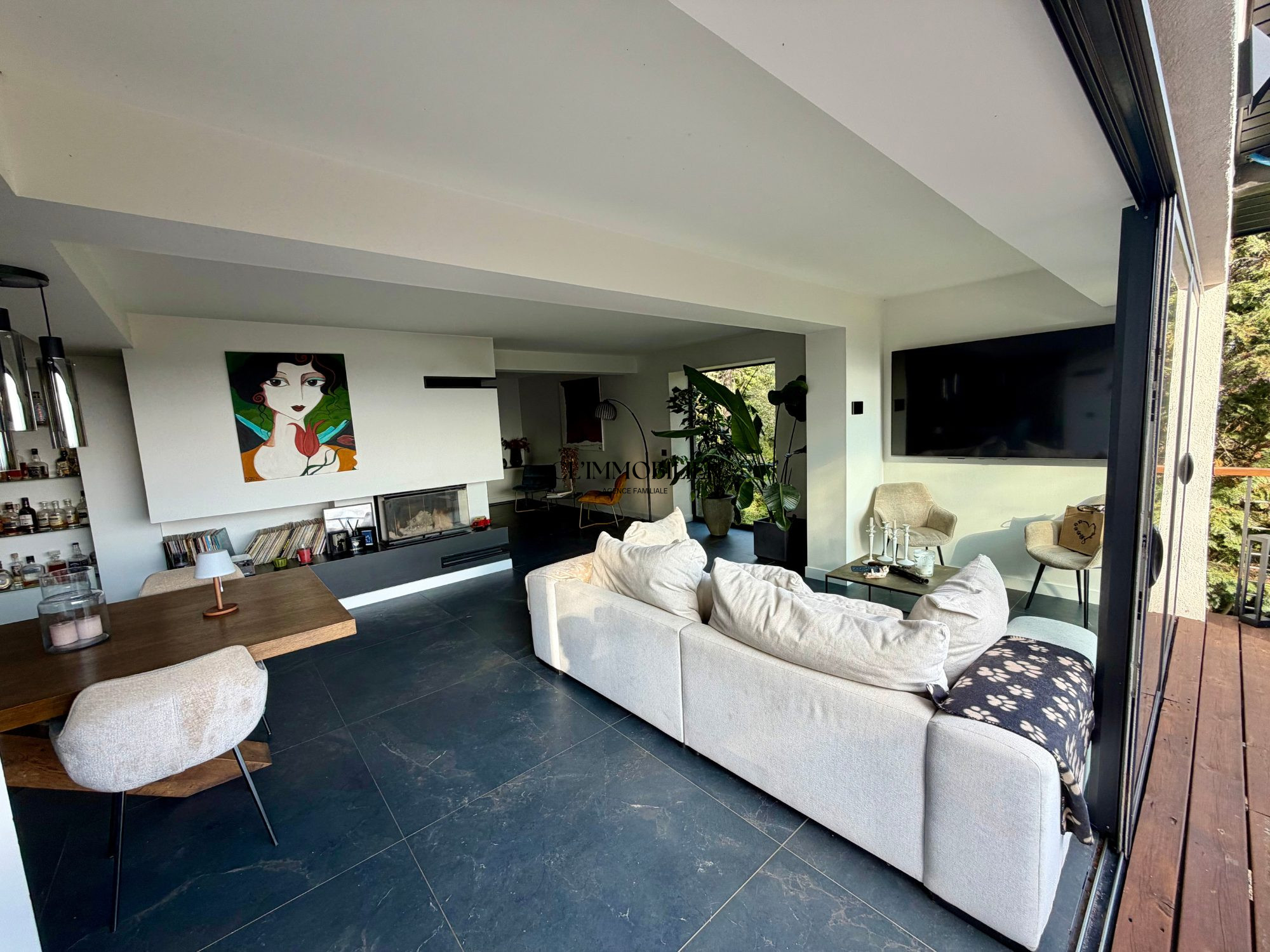 VENTE DE PRESTIGE - Maison - Chambles (42170) - 599000 €