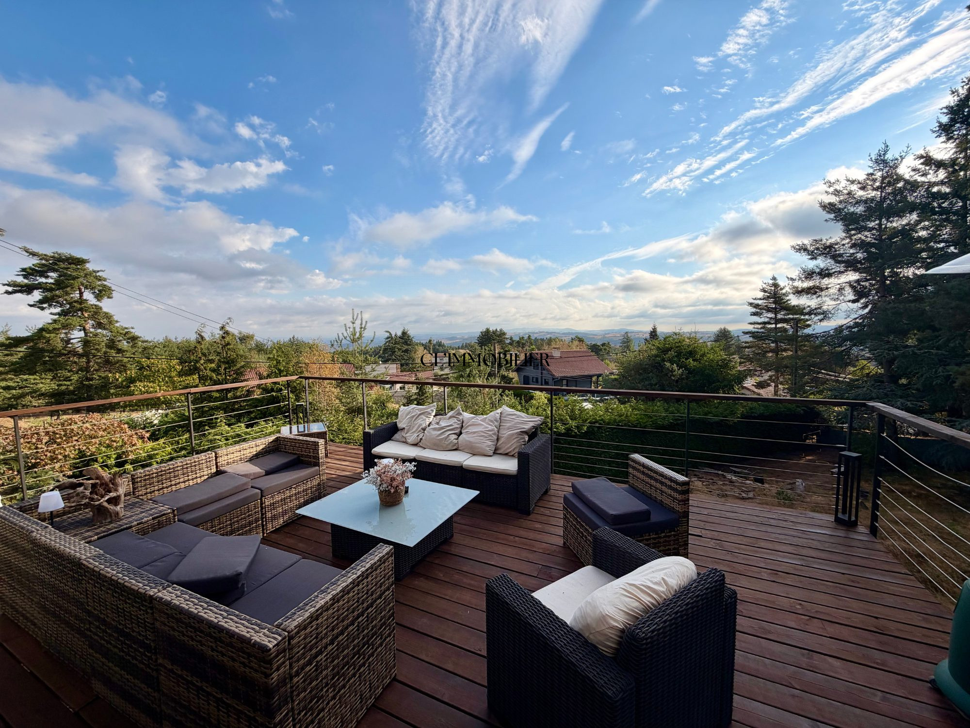 VENTE DE PRESTIGE - Maison - Chambles (42170) - 599000 €