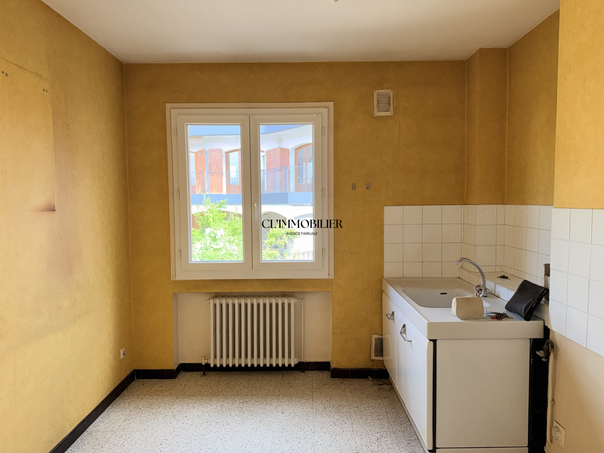 VENTE - Immeuble - Saint-Étienne (42000) - 210000 €