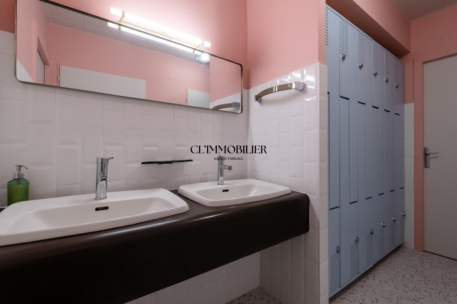VENTE DE PRESTIGE - Immeuble - Saint-Étienne (42000) - 232000 €