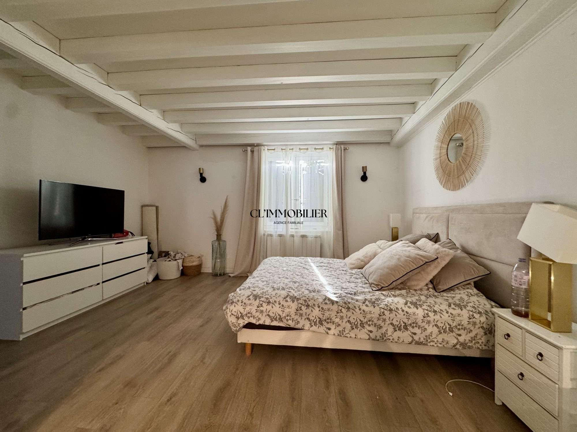 VENTE DE PRESTIGE - Maison - Saint-Bonnet-les-Oules (42330) - 695000 €