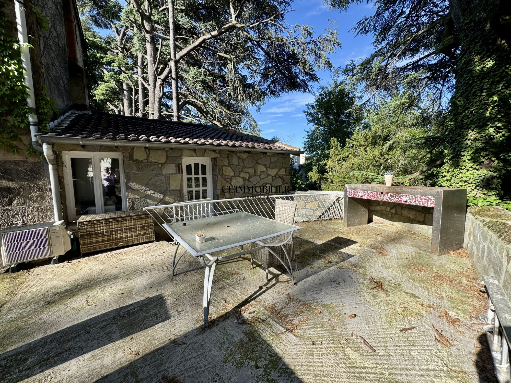 VENTE DE PRESTIGE - Maison - Saint-Étienne (42100) - 680000 €