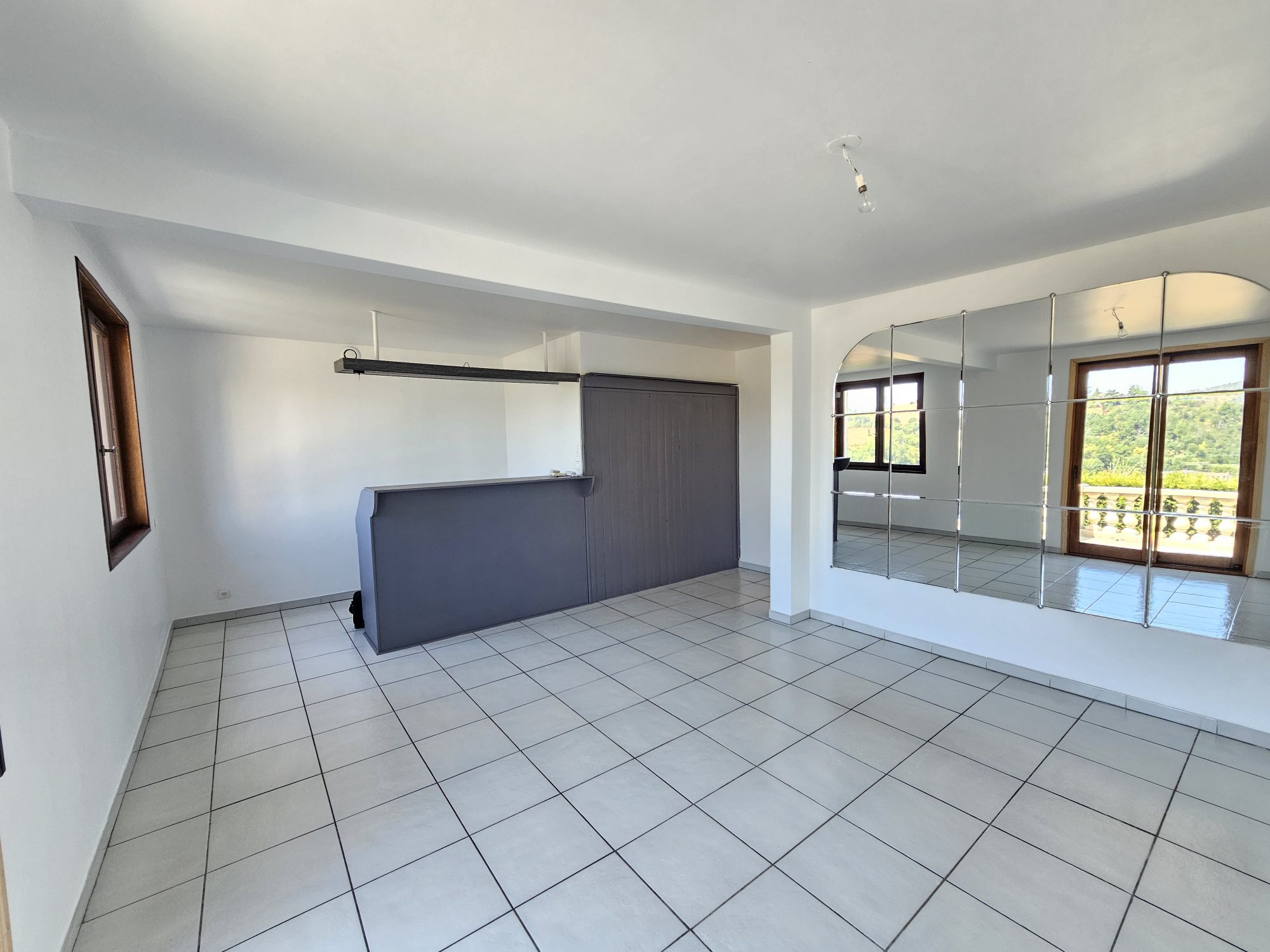 LOCATION - Appartement - Saint-Priest-en-Jarez (42270) - 620 €