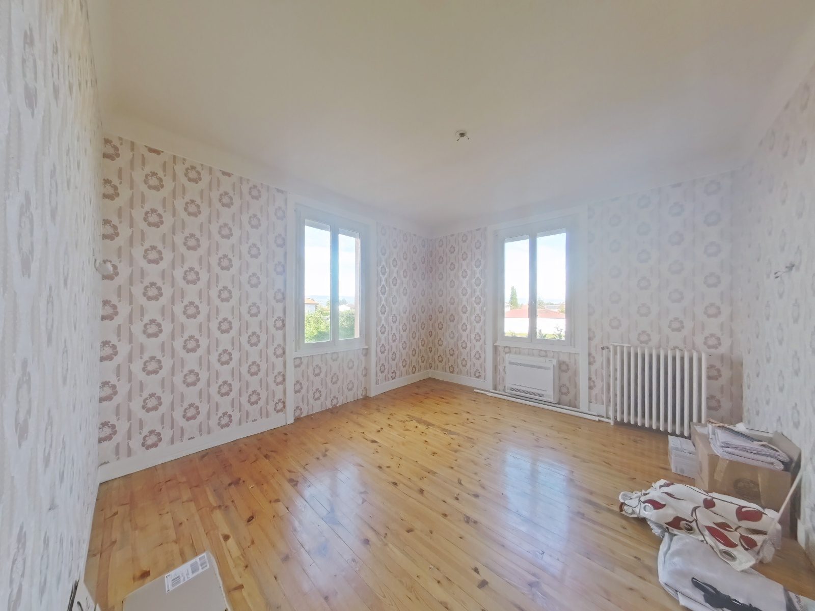 VENTE - Maison - Bonson (42160) - 330000 €