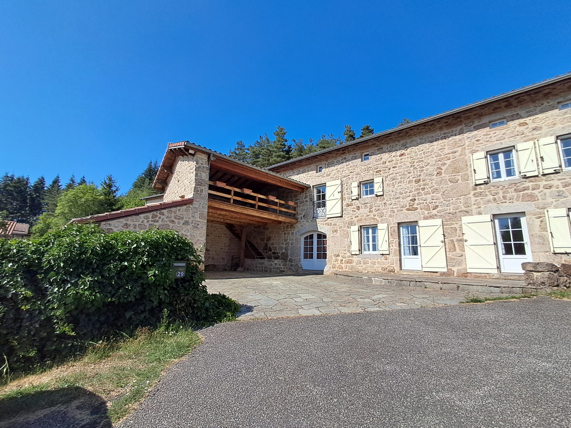 VENTE - Maison - Usson-en-Forez (42550) - 313500 €