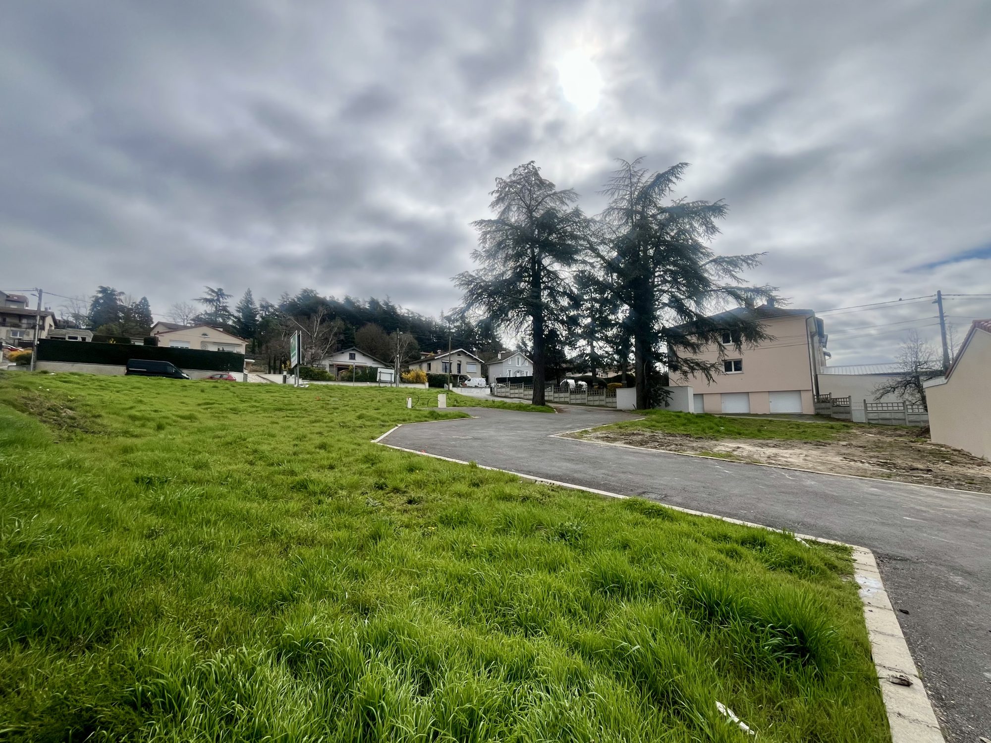 VENTE - Terrain - Saint-Just-Saint-Rambert (42170) - 99000 €