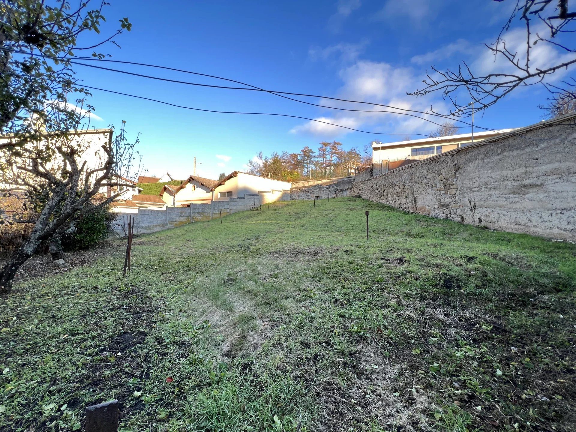 VENTE - Terrain - Saint-Priest-en-Jarez (42270) - 119000 €