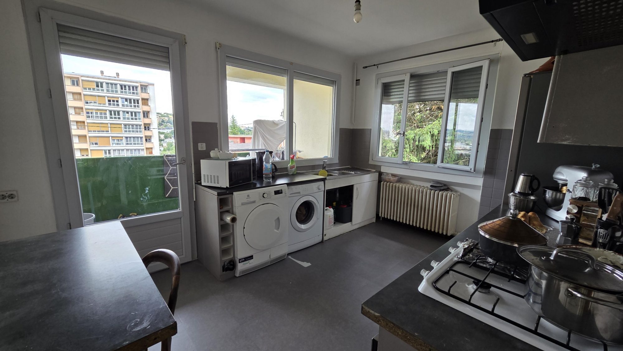 VENTE - Immeuble - Saint-Étienne (42100) - 430000 €